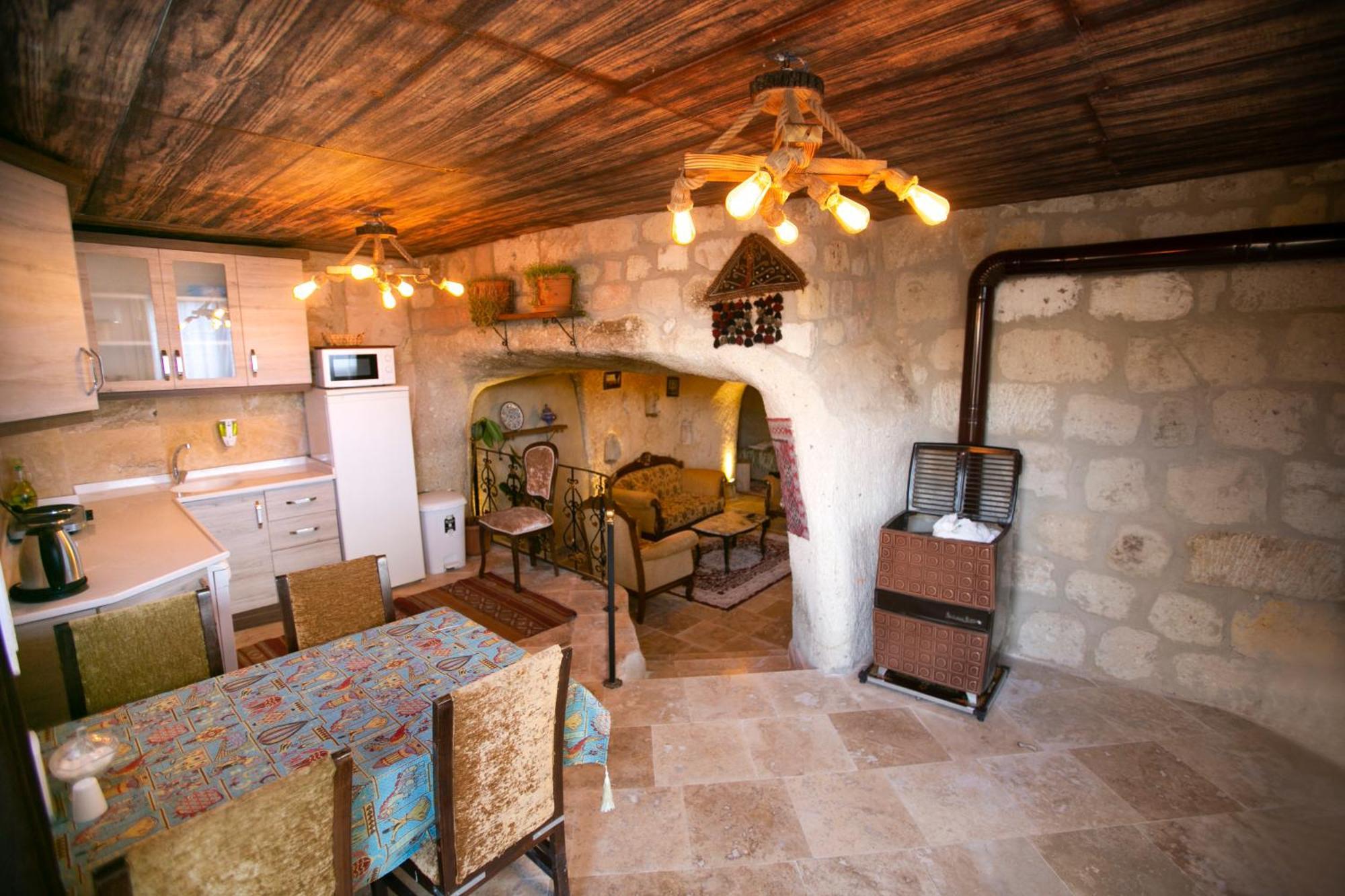 Kamelya Cave Hostel (Adults Only) 괴레메 외부 사진