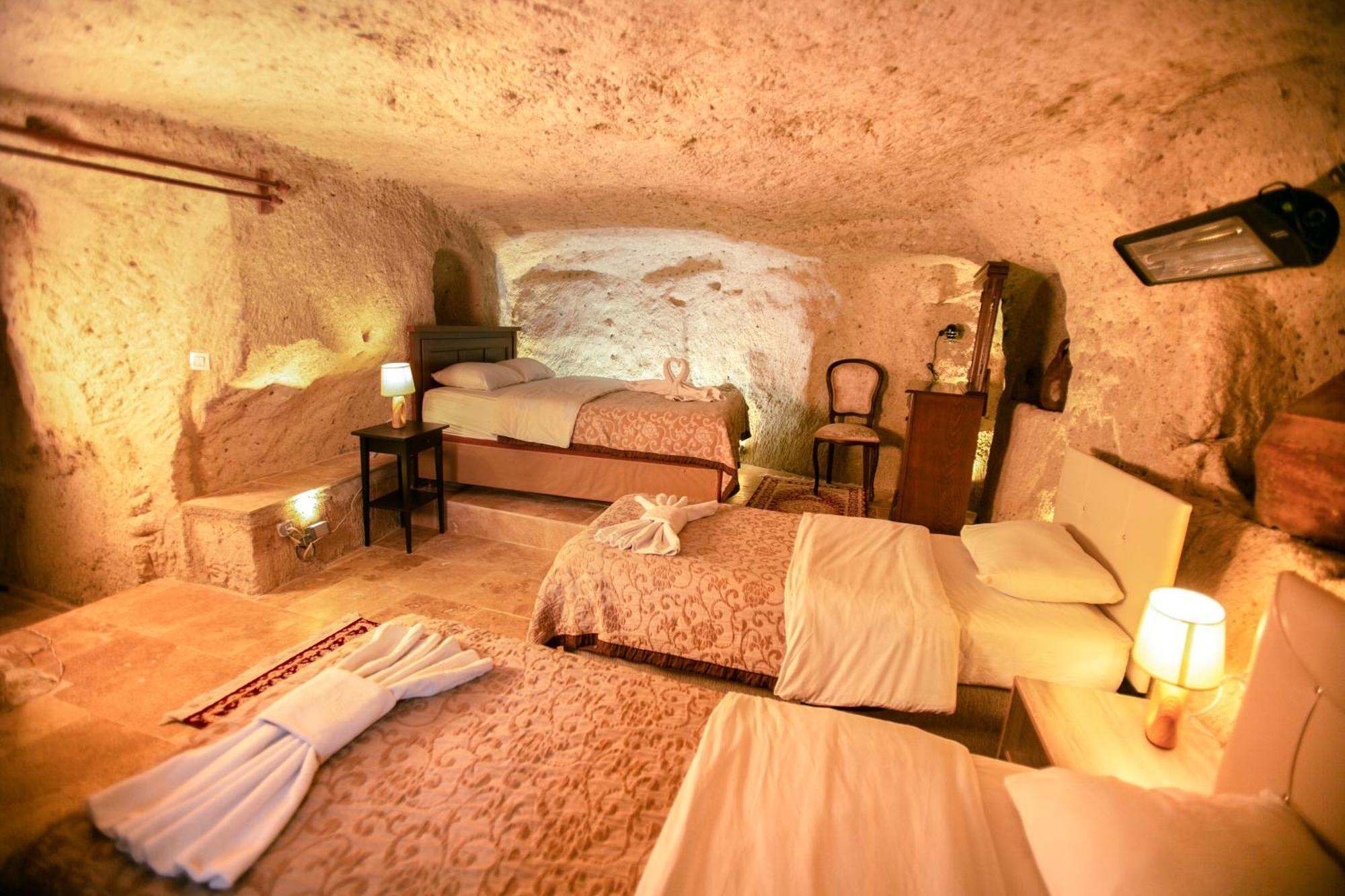 Kamelya Cave Hostel (Adults Only) 괴레메 외부 사진