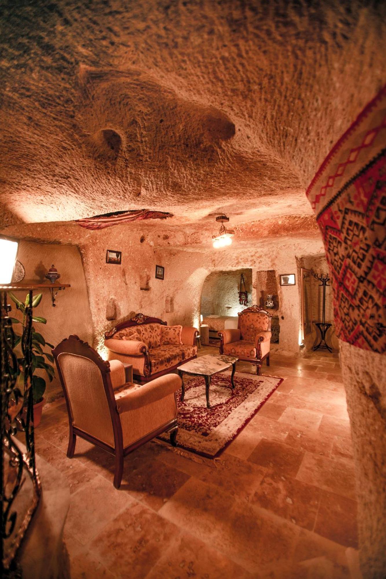 Kamelya Cave Hostel (Adults Only) 괴레메 외부 사진