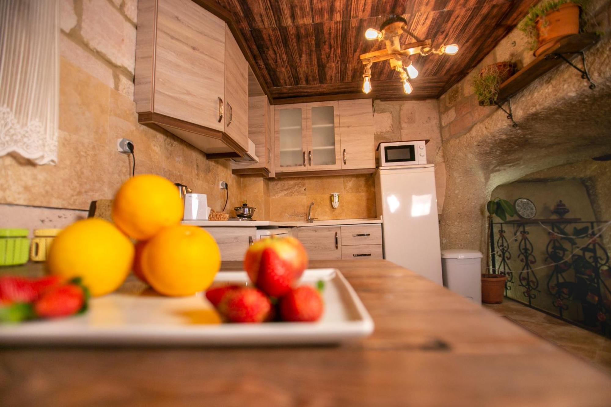 Kamelya Cave Hostel (Adults Only) 괴레메 외부 사진