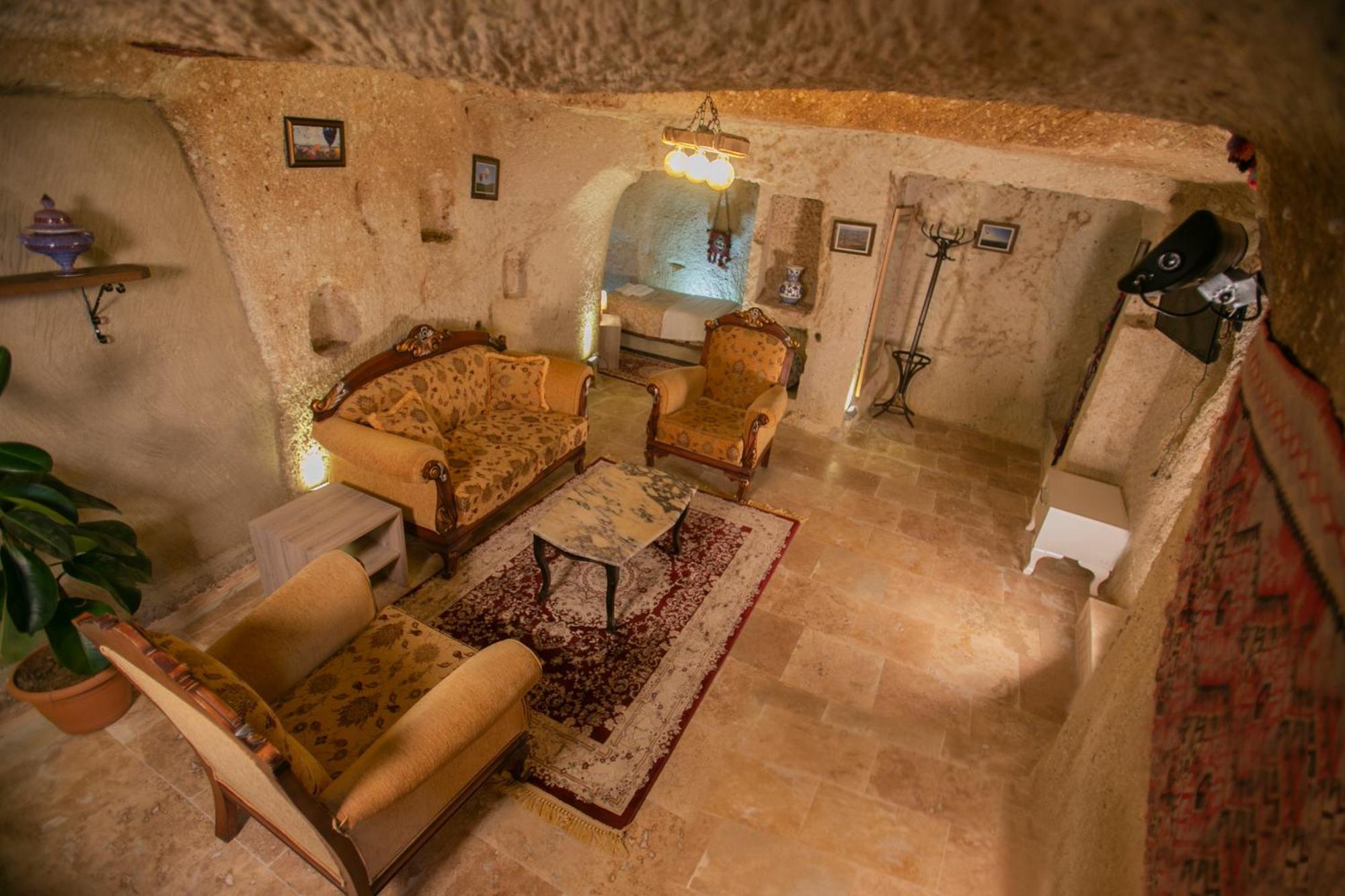 Kamelya Cave Hostel (Adults Only) 괴레메 외부 사진