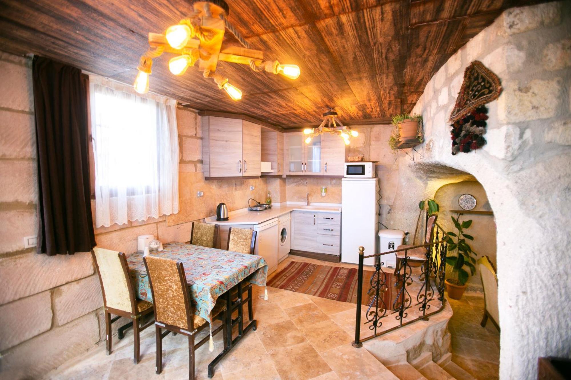 Kamelya Cave Hostel (Adults Only) 괴레메 외부 사진