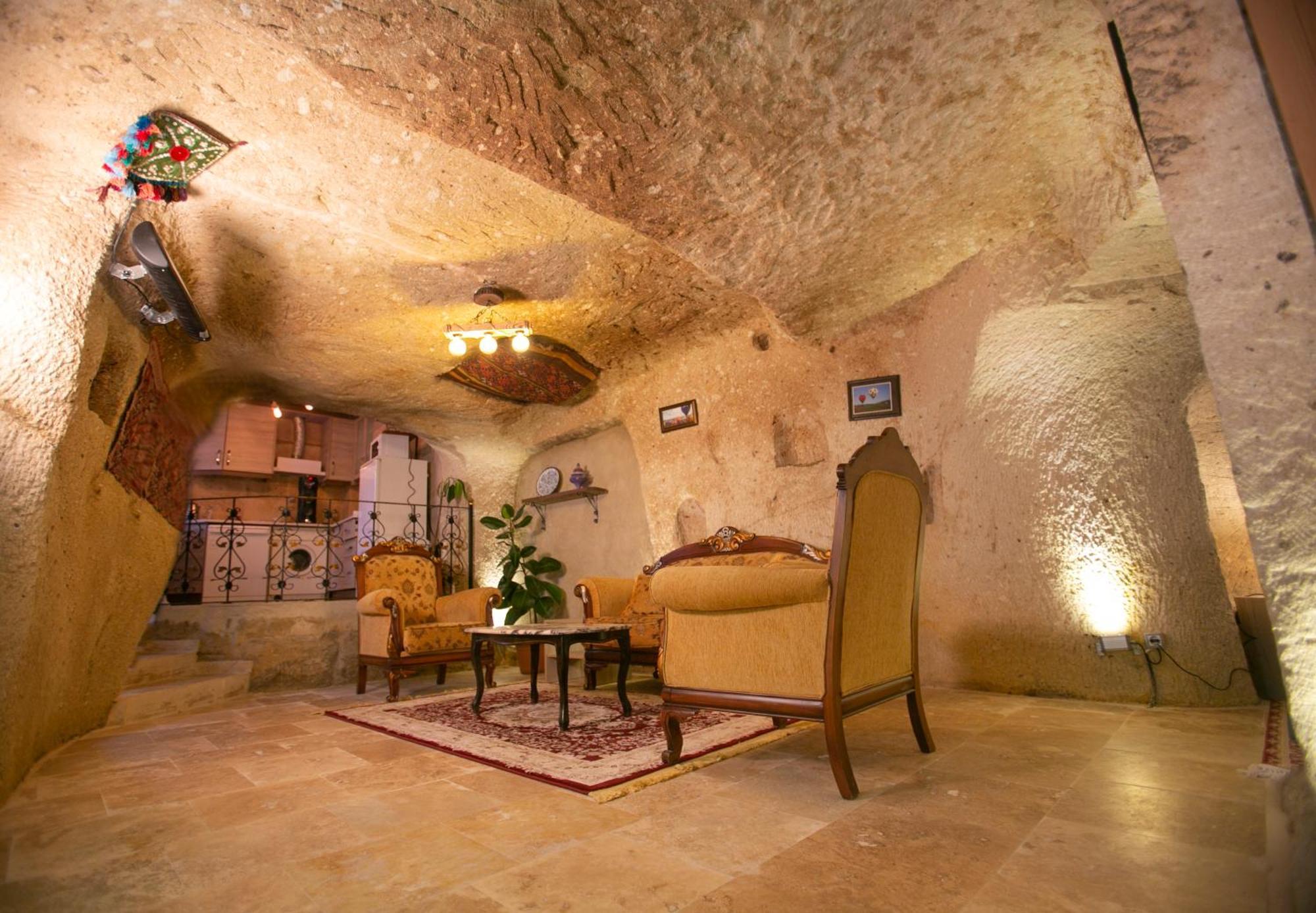 Kamelya Cave Hostel (Adults Only) 괴레메 외부 사진
