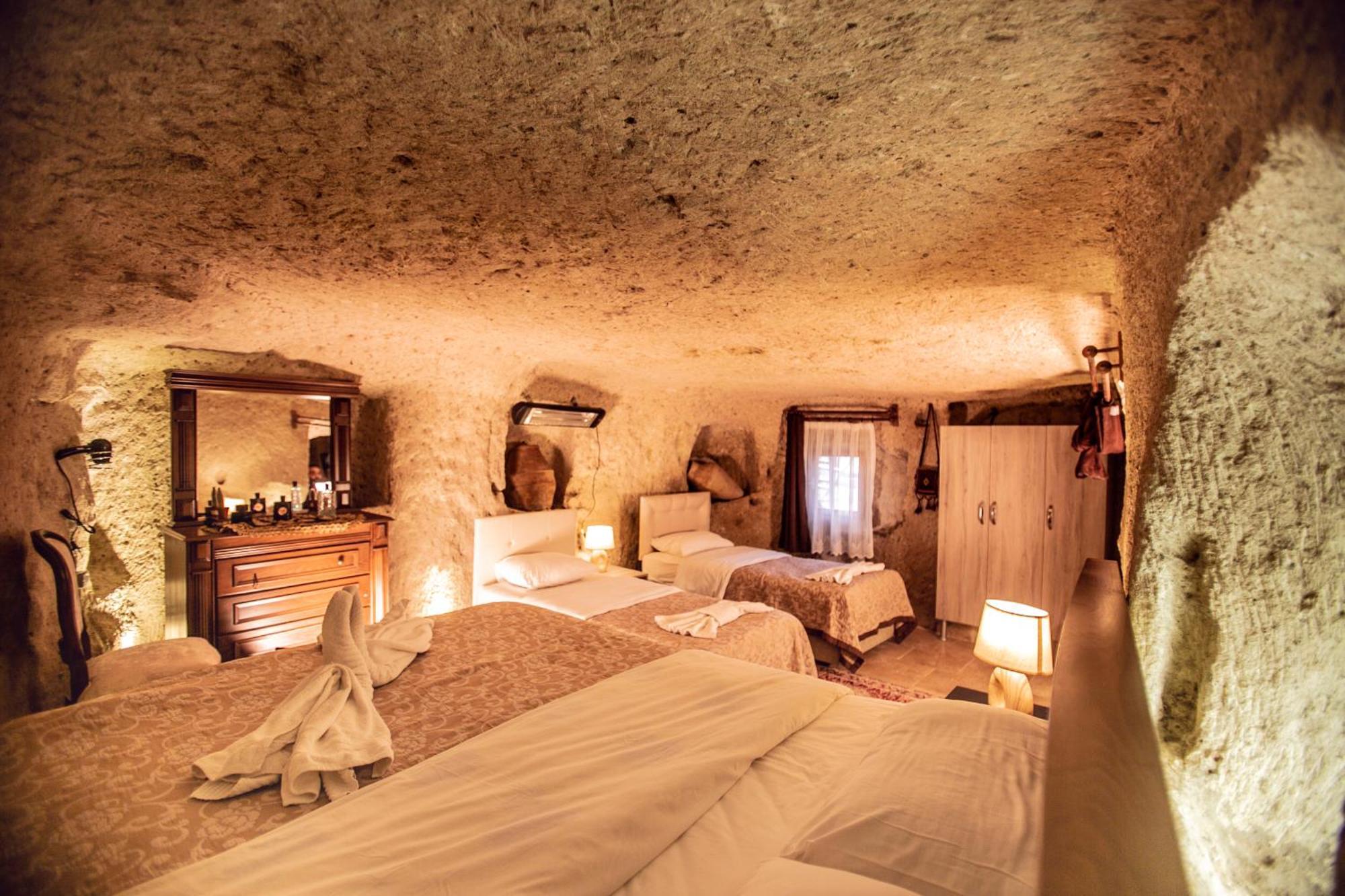 Kamelya Cave Hostel (Adults Only) 괴레메 외부 사진