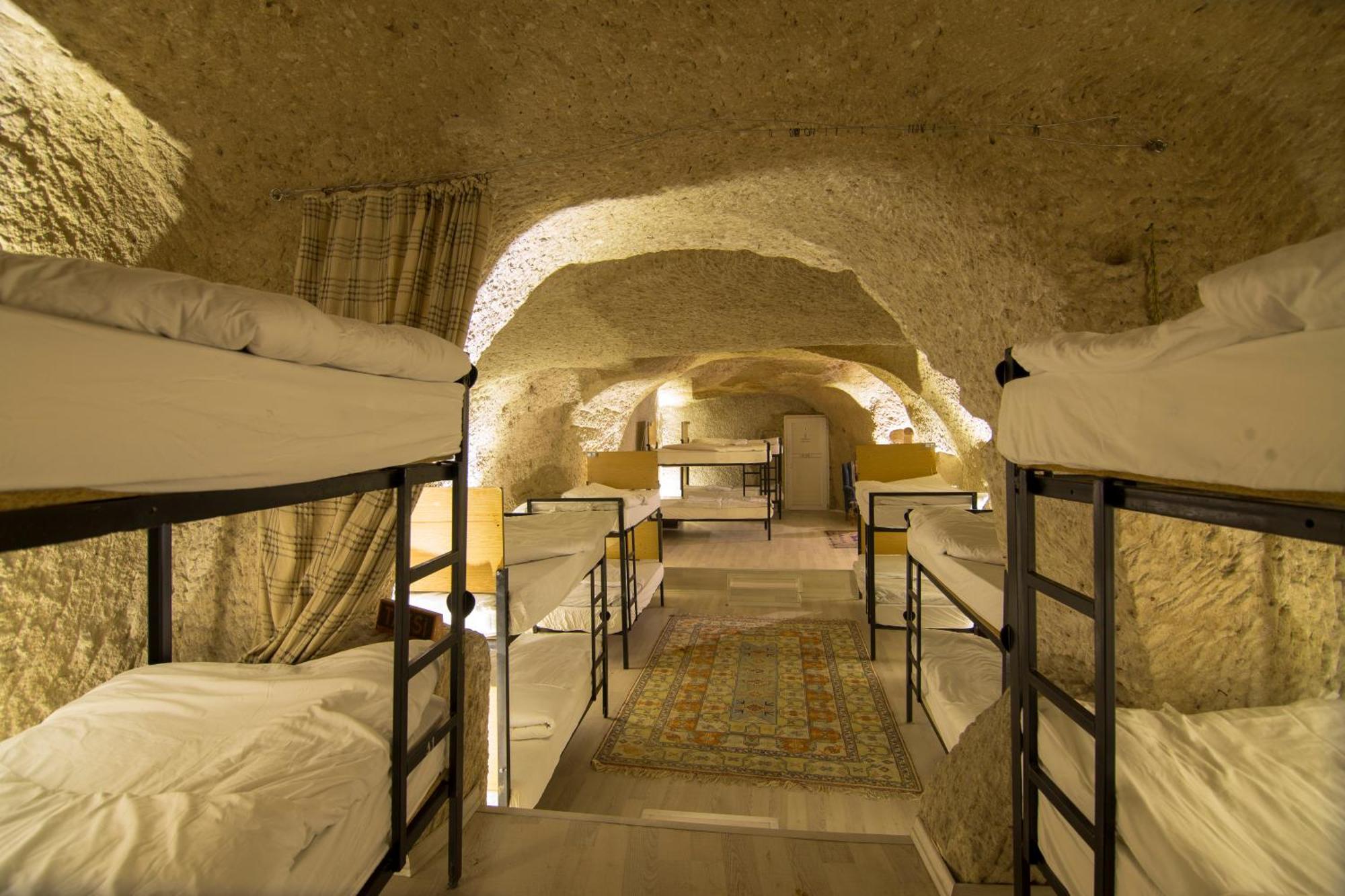 Kamelya Cave Hostel (Adults Only) 괴레메 외부 사진