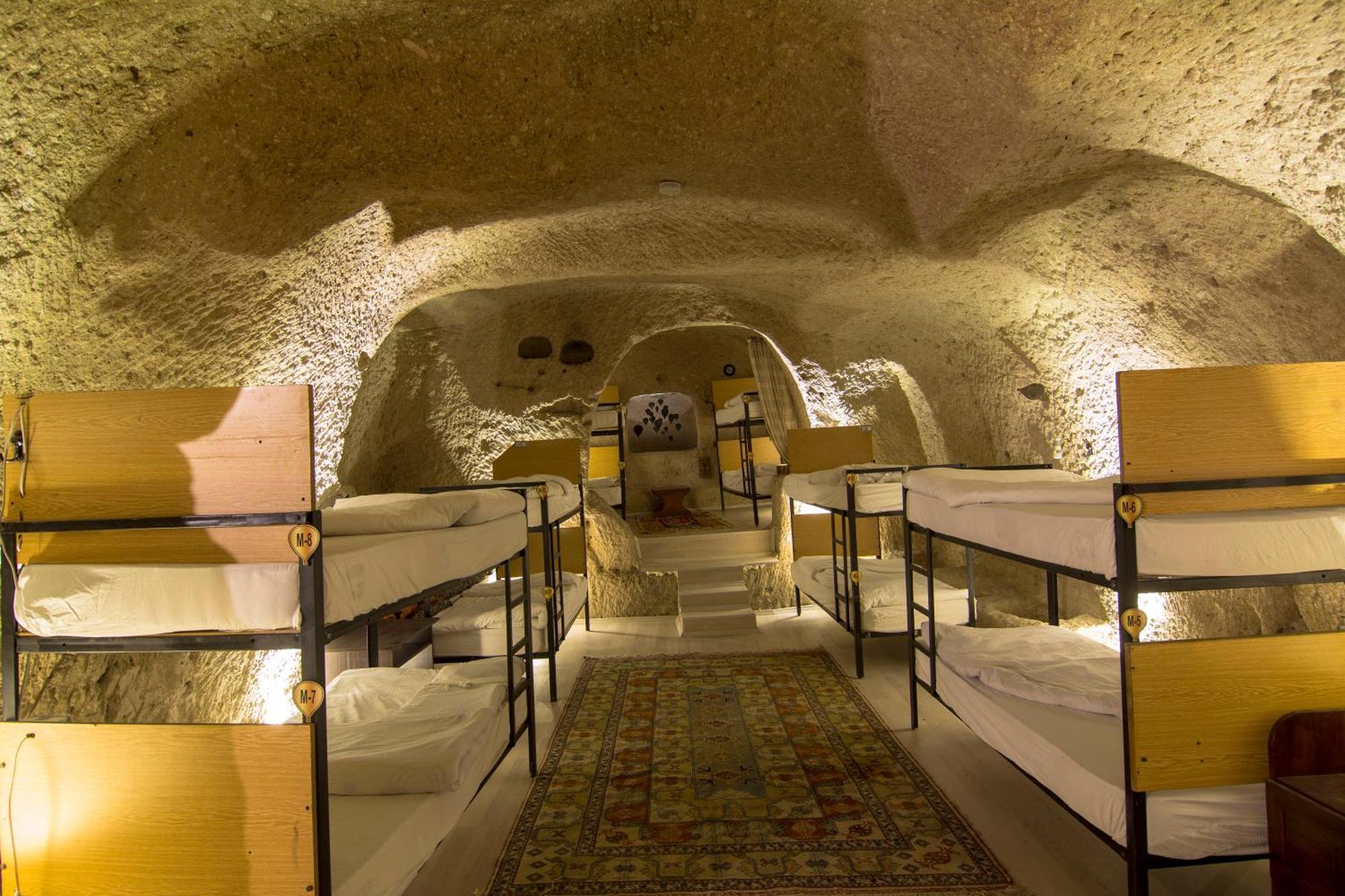 Kamelya Cave Hostel (Adults Only) 괴레메 외부 사진